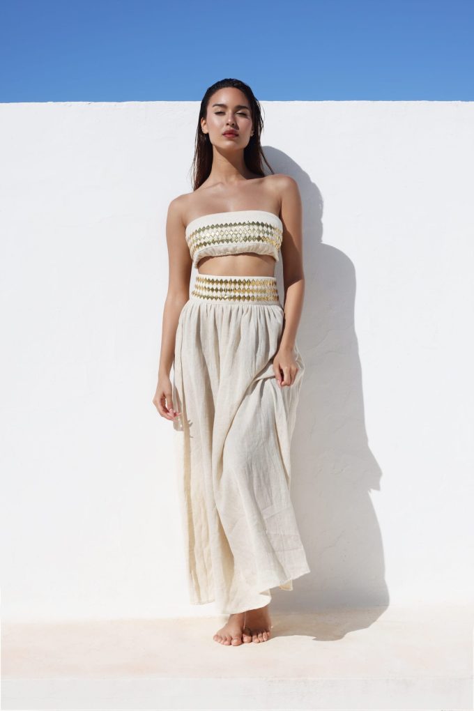 SET EMBROIDERED  IN GOLD THREAD – Image 3